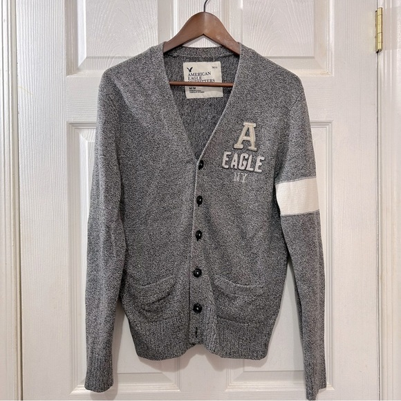 American Eagle Outfitters Cardigan Sweater Men's Gray Cream Size Medium Y2K - Picture 1 of 6